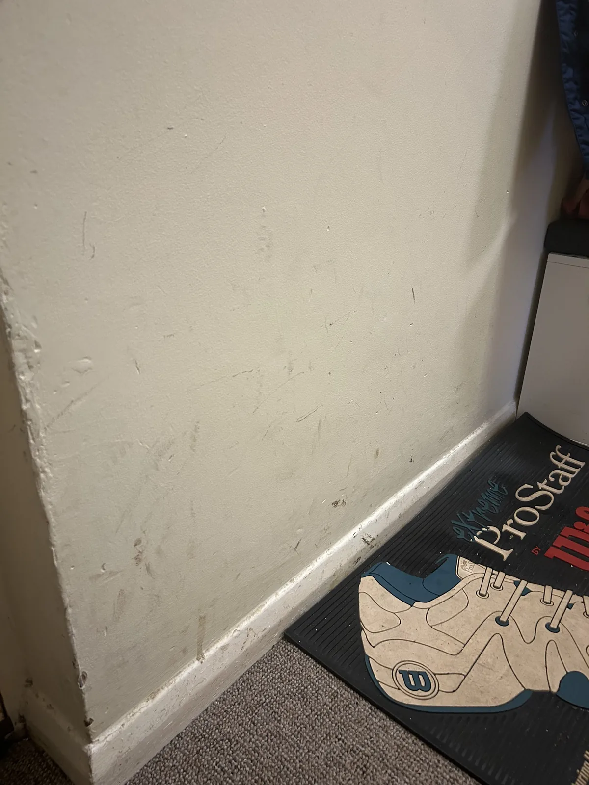 Wall detail before cleaning